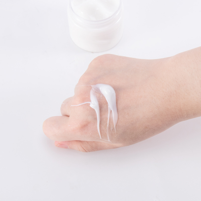 Антивозрастной крем для глаз под частной торговой маркой (3) 